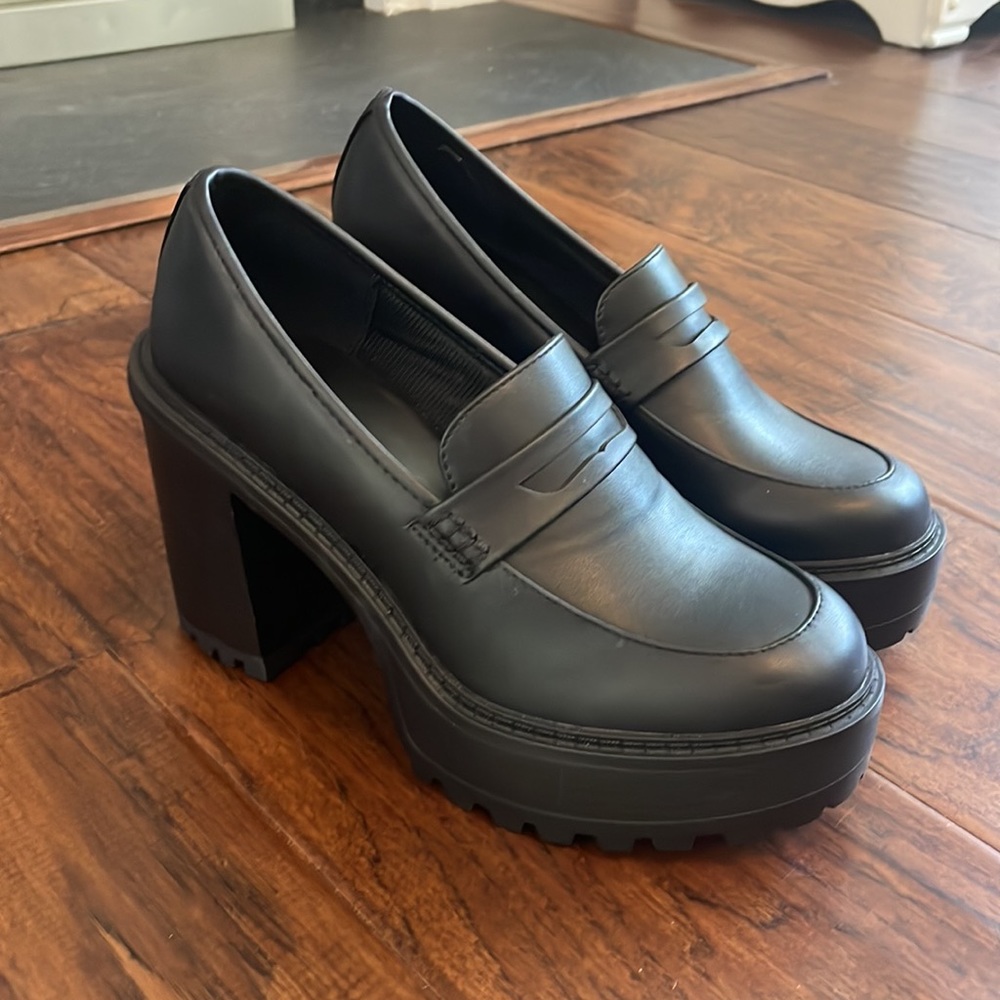 Platform Chunky Loafer Block Heels US size 10 y not? Brand